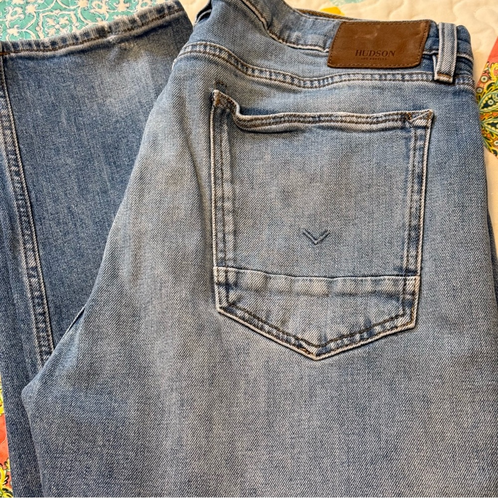 Hudson Men’s Blake Slim Straight distressed denim jeans